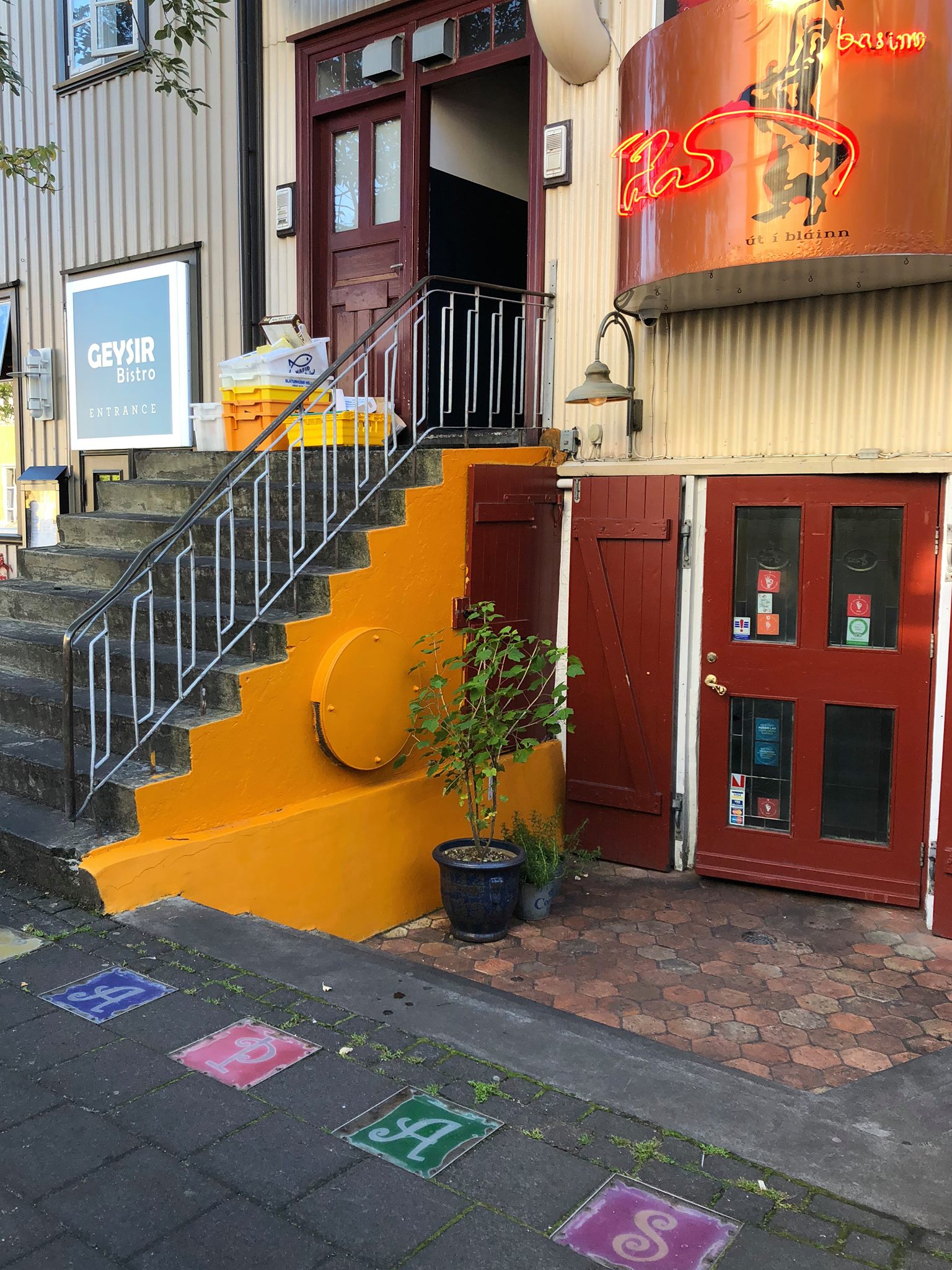 42416637_10156723600849282_2558368141117751296_o